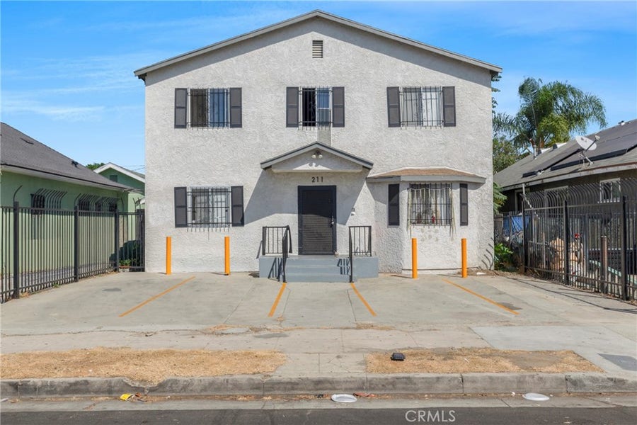 Property photo for 211 E 55th Street, Los Angeles, CA
