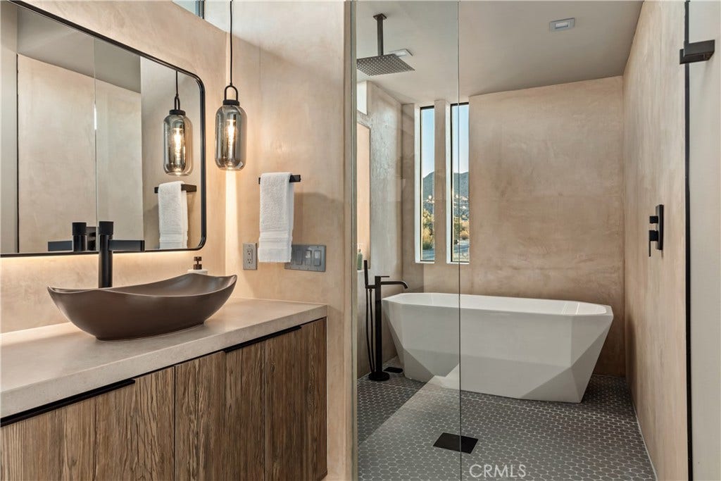 6736 Mount Shasta, Joshua Tree, CA 92252 6736 Mount Shasta, Joshua Tree, CA 92252