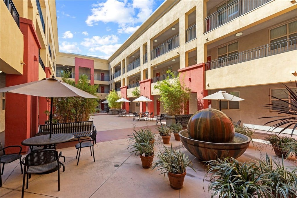 2742 Cabrillo Avenue, #212, Torrance, CA 90501 2742 Cabrillo Avenue, #212, Torrance, CA 90501