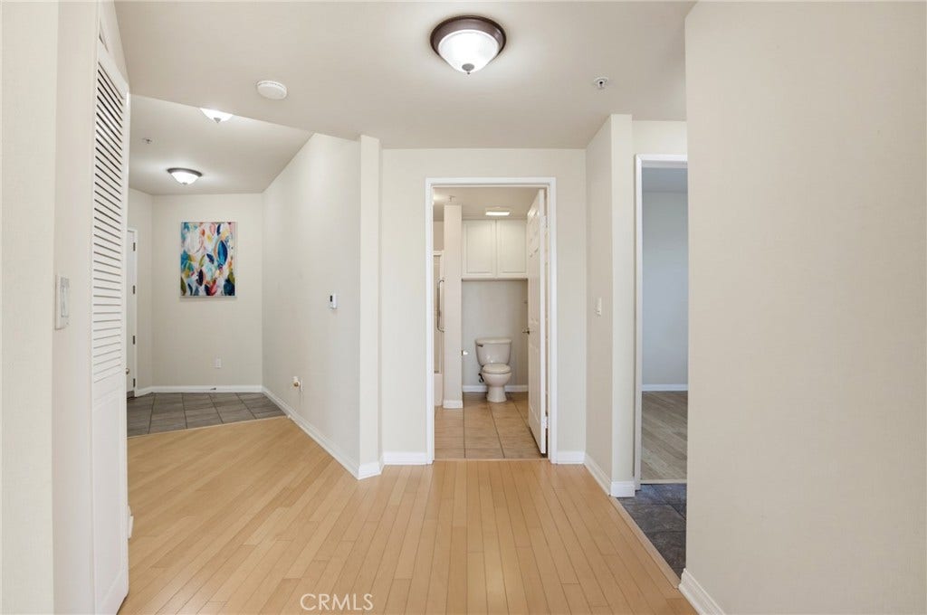 2742 Cabrillo Avenue, #212, Torrance, CA 90501 2742 Cabrillo Avenue, #212, Torrance, CA 90501