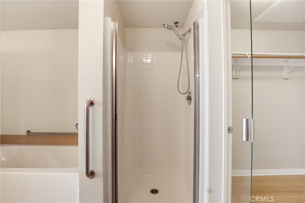 2742 Cabrillo Avenue, #212, Torrance, CA 90501 2742 Cabrillo Avenue, #212, Torrance, CA 90501