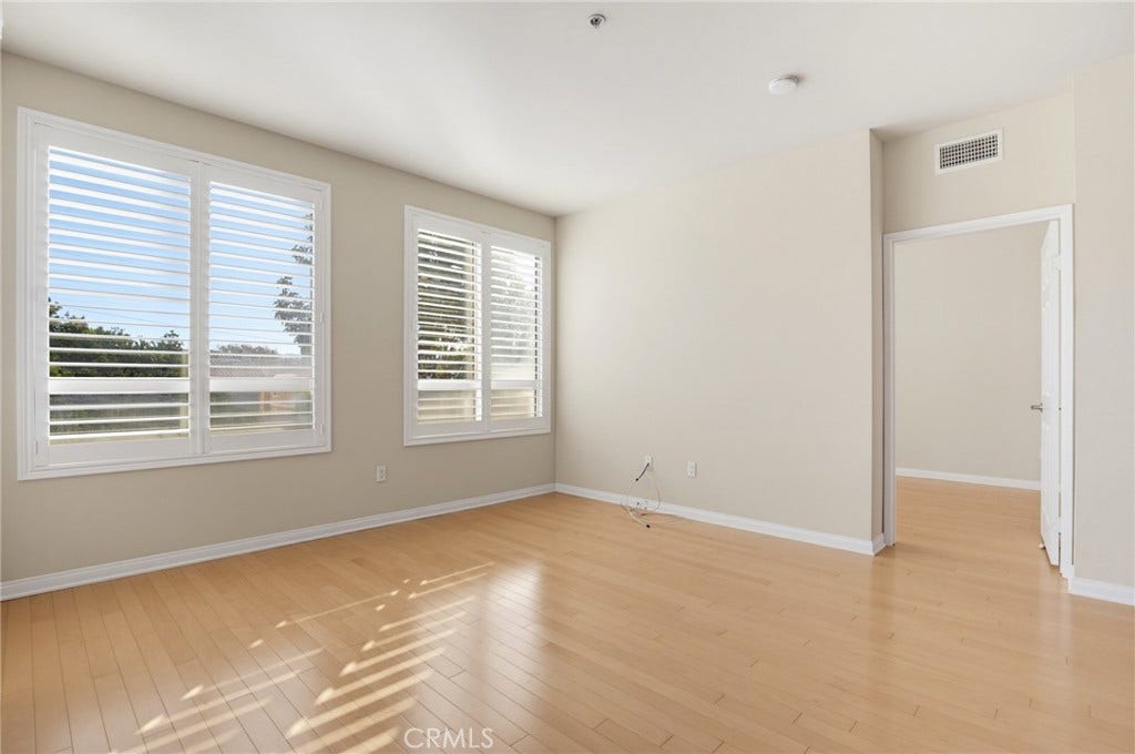 2742 Cabrillo Avenue, #212, Torrance, CA 90501 2742 Cabrillo Avenue, #212, Torrance, CA 90501