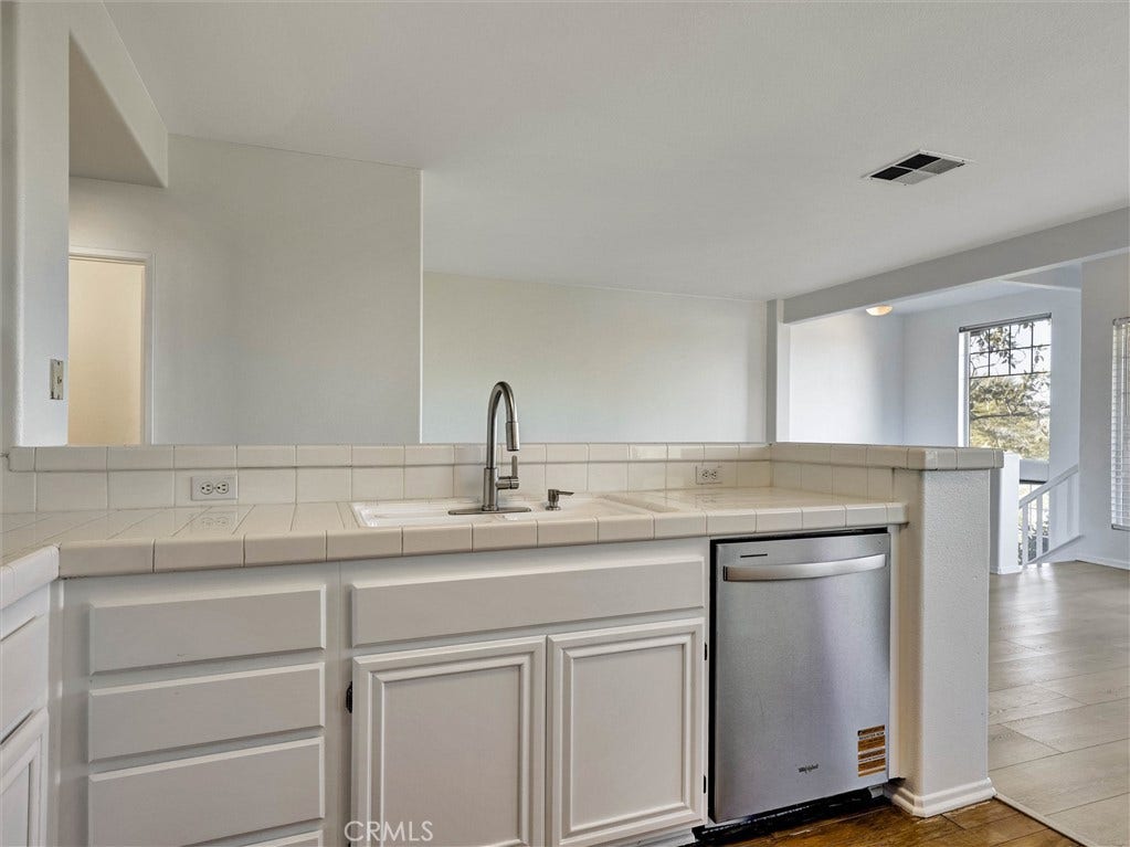 17801 Ash Court, #T, Carson, CA 90746 17801 Ash Court, #T, Carson, CA 90746