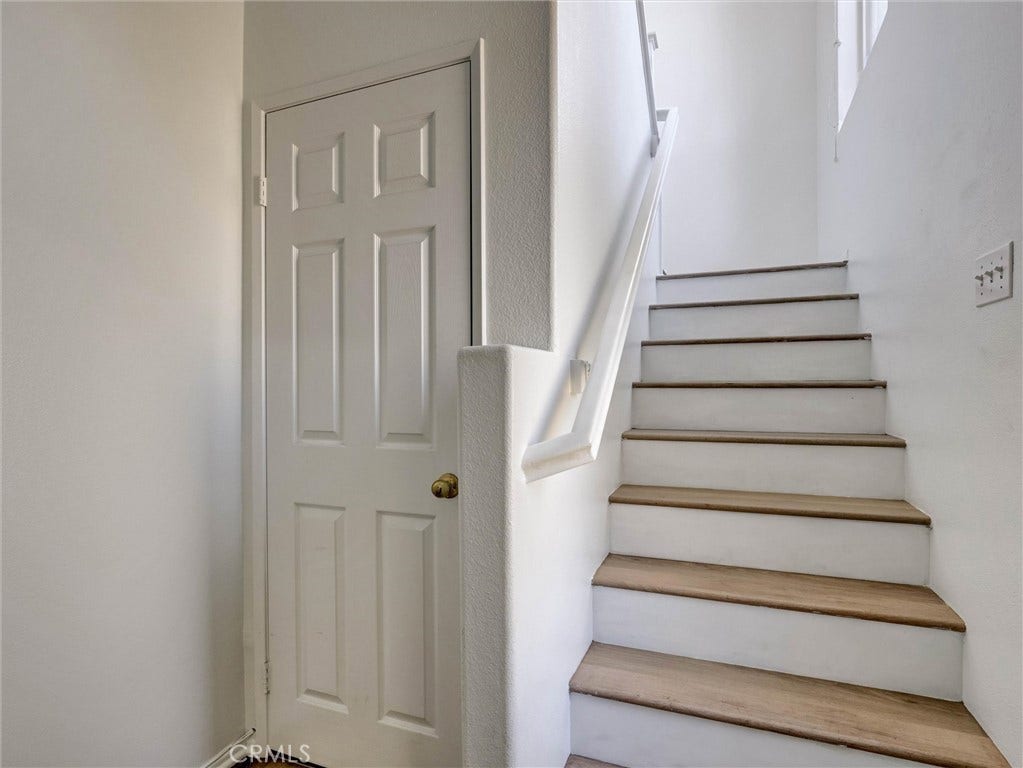17801 Ash Court, #T, Carson, CA 90746 17801 Ash Court, #T, Carson, CA 90746