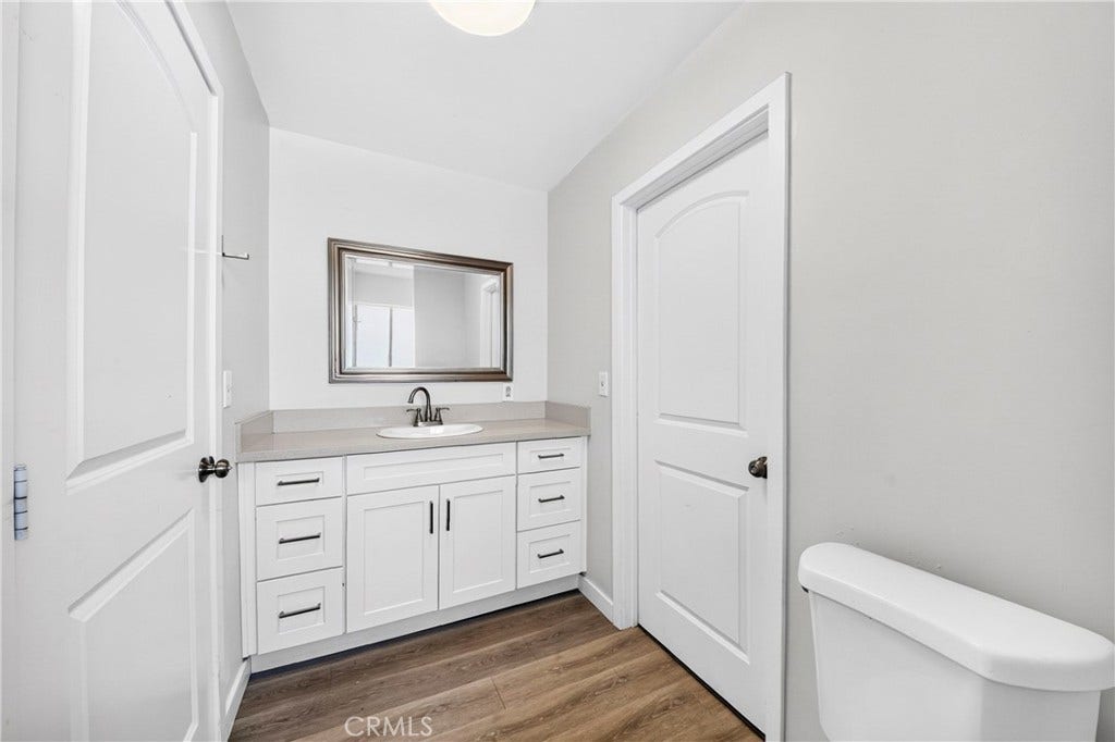 24213 Seagrove, Carson, CA 90745 Primary Bathroom 2