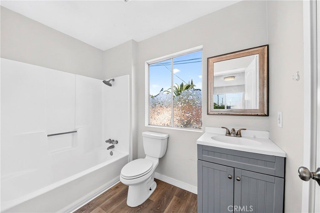 24213 Seagrove, Carson, CA 90745 Primary bathroom 1