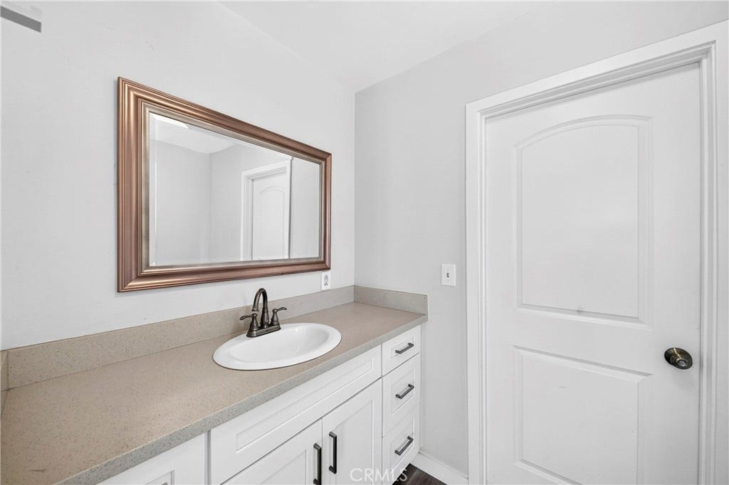 24213 Seagrove, Carson, CA 90745 Primary Bathroom 2