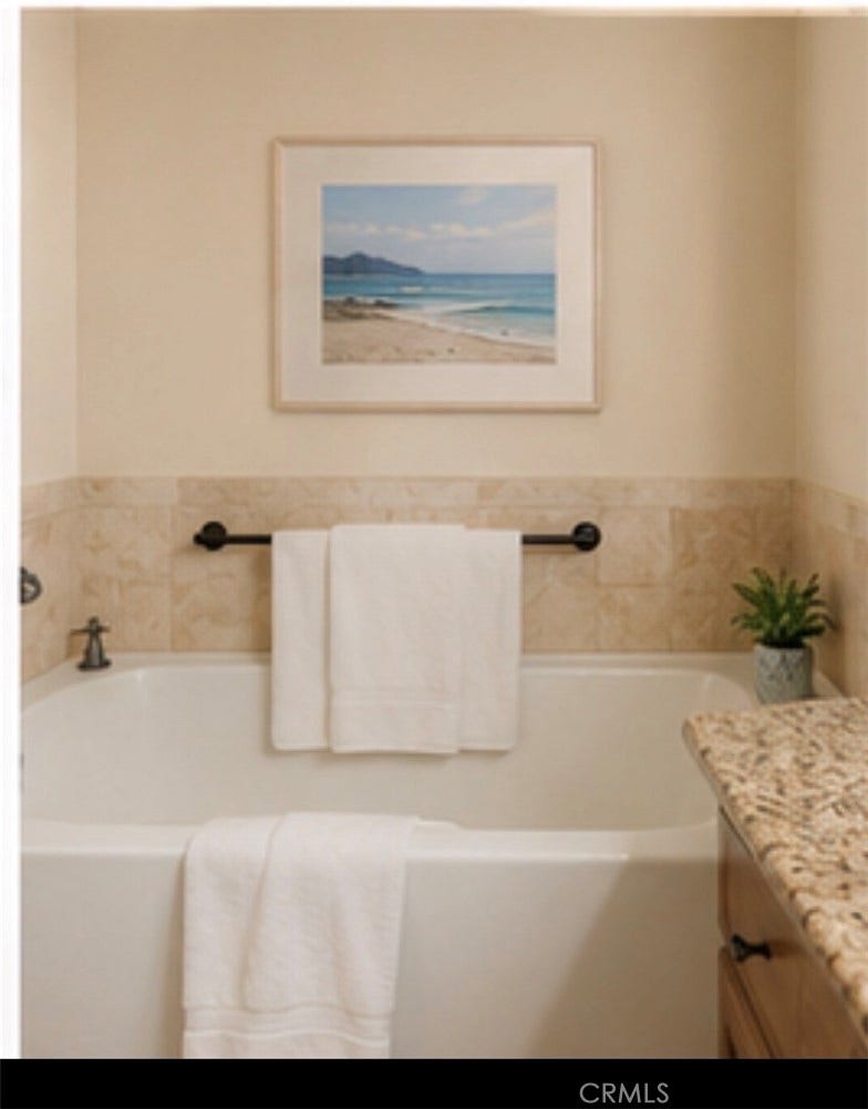 901 Deep Valley, #309, Rolling Hills Estates, CA 90274 Virtually staged / Soaking Tub Primary Suite