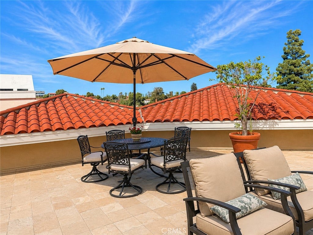 901 Deep Valley, #309, Rolling Hills Estates, CA 90274 Terrace with BBQ