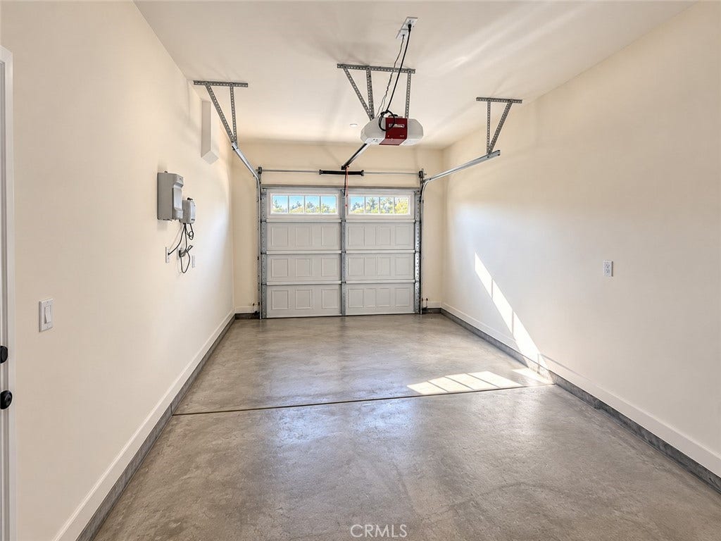 7426 Del Rio Vista, Yucca Valley, CA 92284 Virtual Garage