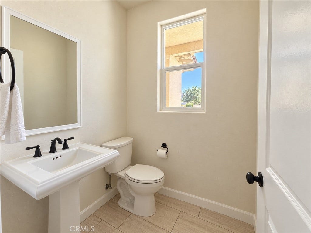 7426 Del Rio Vista, Yucca Valley, CA 92284 Powder Room Original