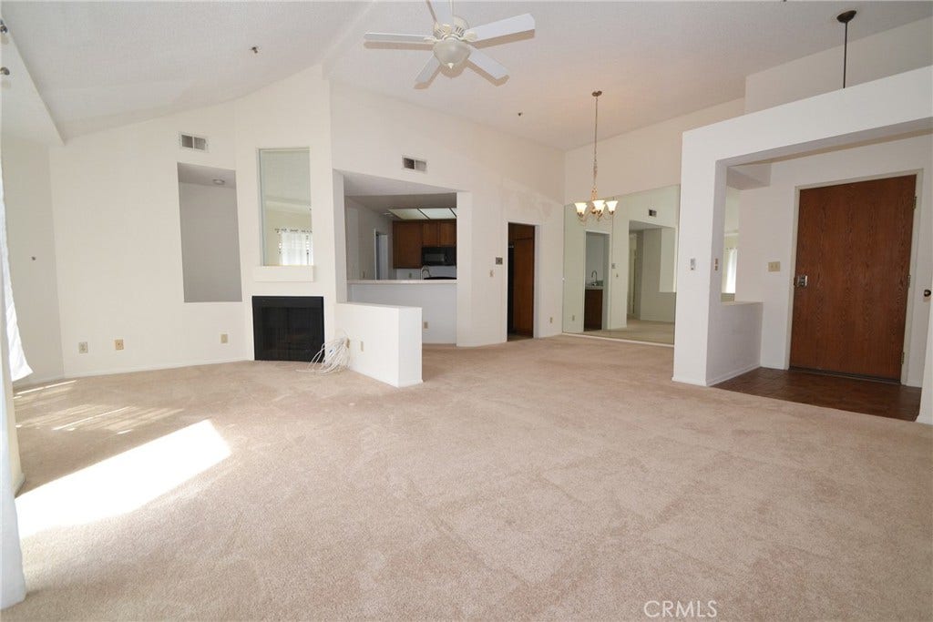 2571 Plaza Del Amo, #305, Torrance, CA 90503