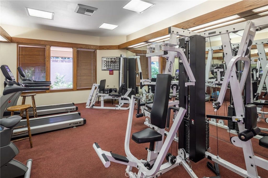 2571 Plaza Del Amo, #305, Torrance, CA 90503