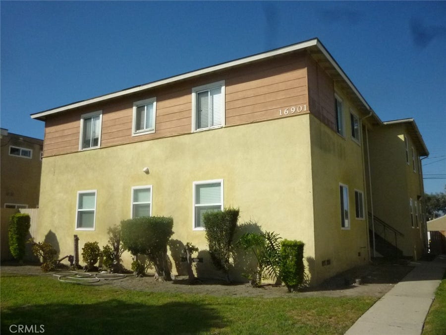 Property photo for 16901 Crenshaw Boulevard, #7, Torrance, CA