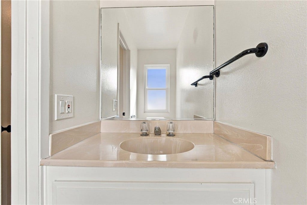 334 Palm Drive, Hermosa Beach, CA 90254 334 Palm Drive, Hermosa Beach, CA 90254