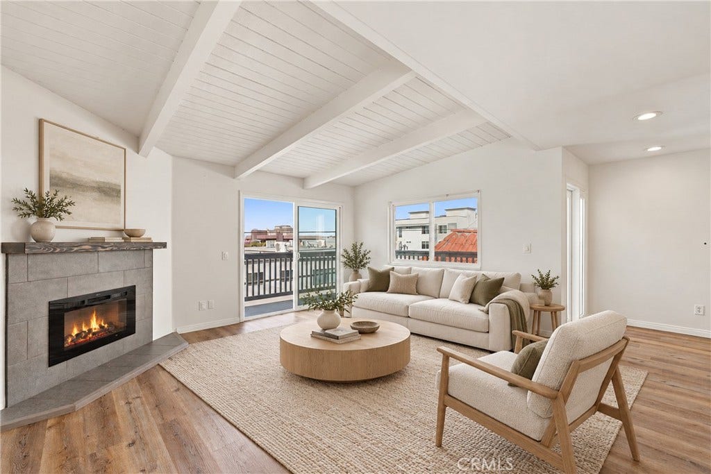 334 Palm Drive, Hermosa Beach, CA 90254 Virtually Staged