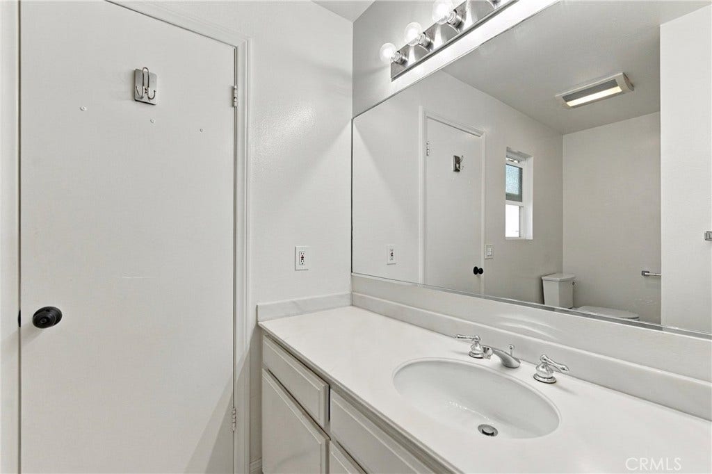 334 Palm Drive, Hermosa Beach, CA 90254 334 Palm Drive, Hermosa Beach, CA 90254
