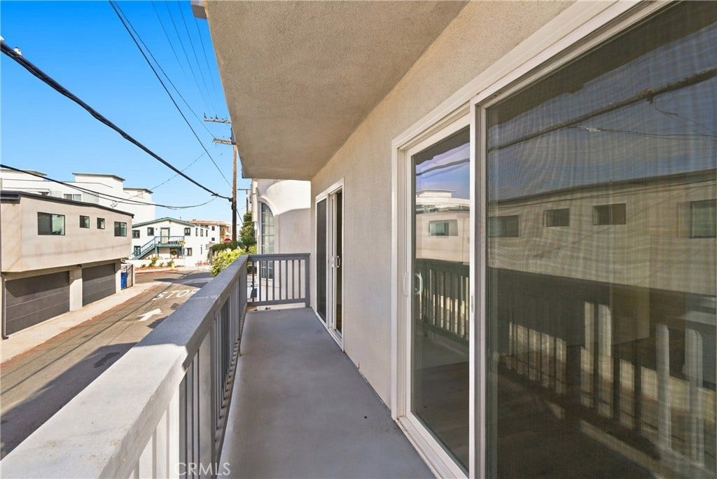 334 Palm Drive, Hermosa Beach, CA 90254 334 Palm Drive, Hermosa Beach, CA 90254