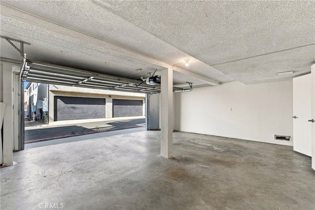 334 Palm Drive, Hermosa Beach, CA 90254 334 Palm Drive, Hermosa Beach, CA 90254