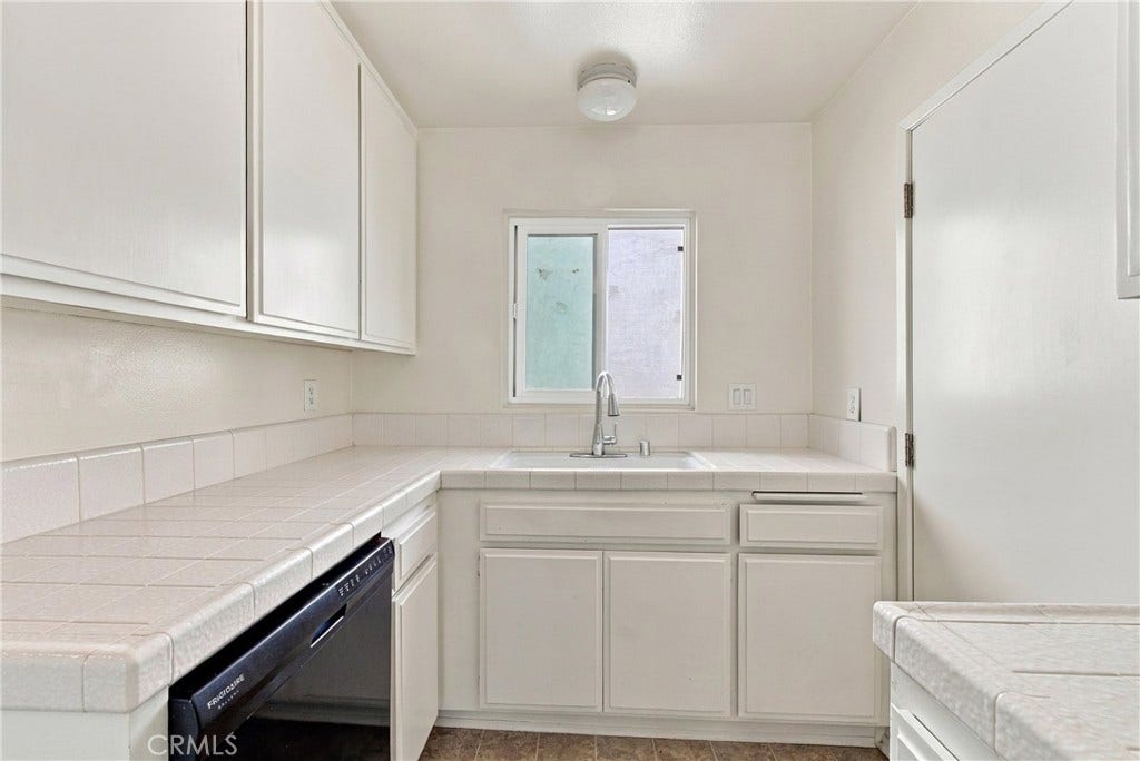 334 Palm Drive, Hermosa Beach, CA 90254 334 Palm Drive, Hermosa Beach, CA 90254