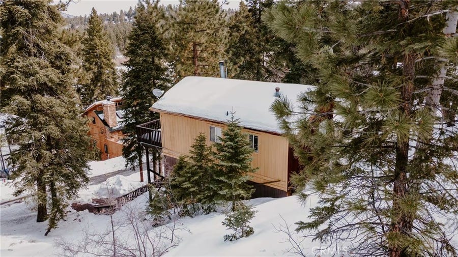 Property photo for 42975 Falls, Big Bear Lake, CA
