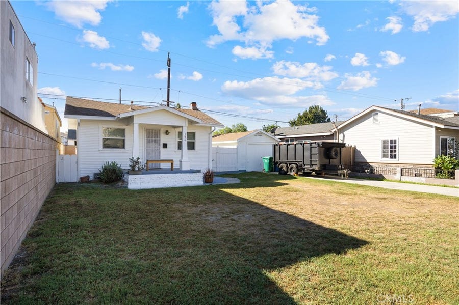 Property photo for 196 E Del Amo Boulevard, Long Beach, CA
