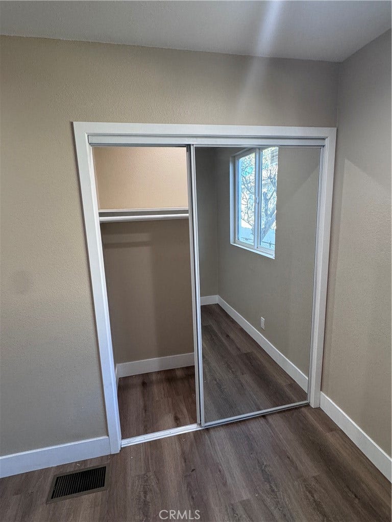 1150 W 64th Street, Los Angeles, CA 90044 1150 W 64th Street, Los Angeles, CA 90044