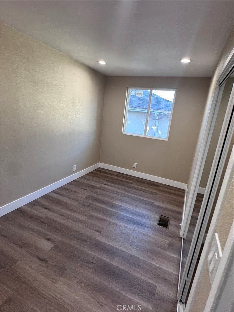 1150 W 64th Street, Los Angeles, CA 90044 1150 W 64th Street, Los Angeles, CA 90044