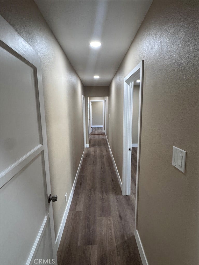 1150 W 64th Street, Los Angeles, CA 90044 1150 W 64th Street, Los Angeles, CA 90044