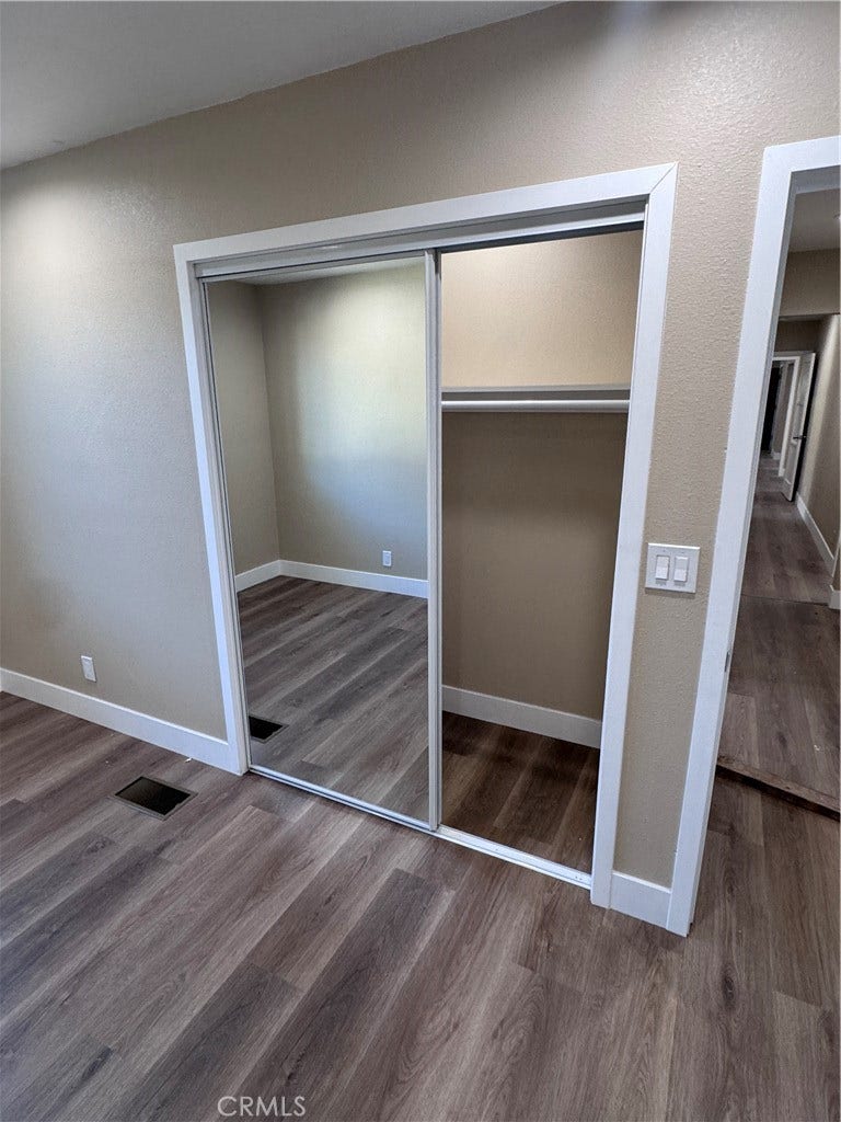 1150 W 64th Street, Los Angeles, CA 90044 1150 W 64th Street, Los Angeles, CA 90044