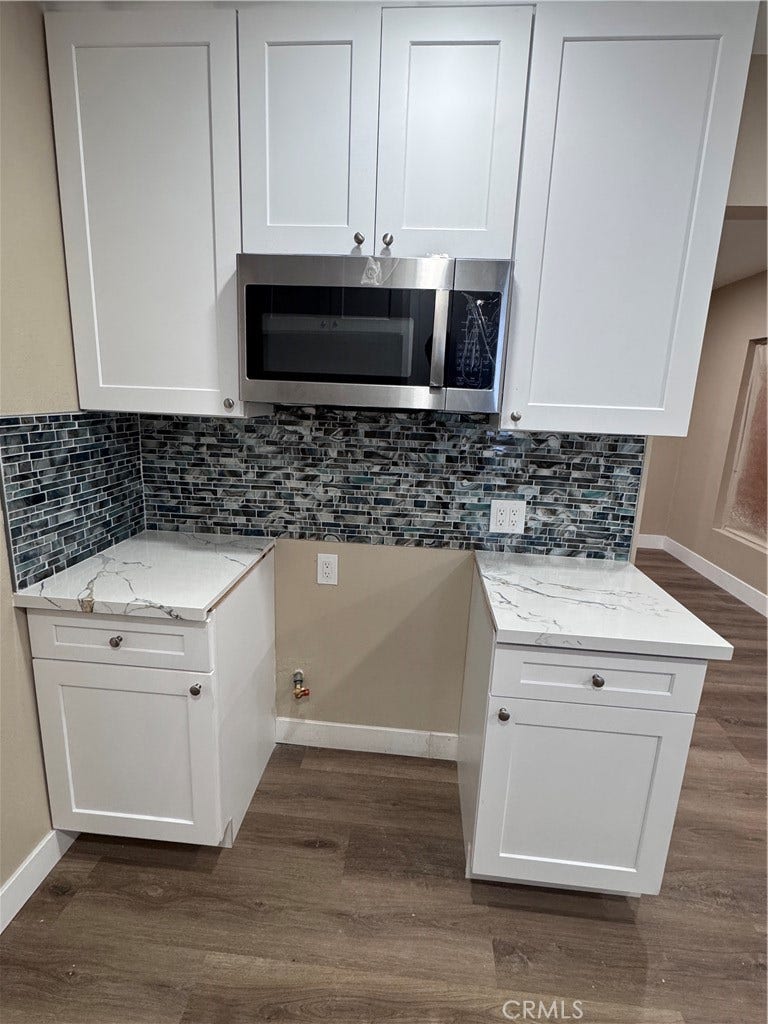 1150 W 64th Street, Los Angeles, CA 90044 1150 W 64th Street, Los Angeles, CA 90044
