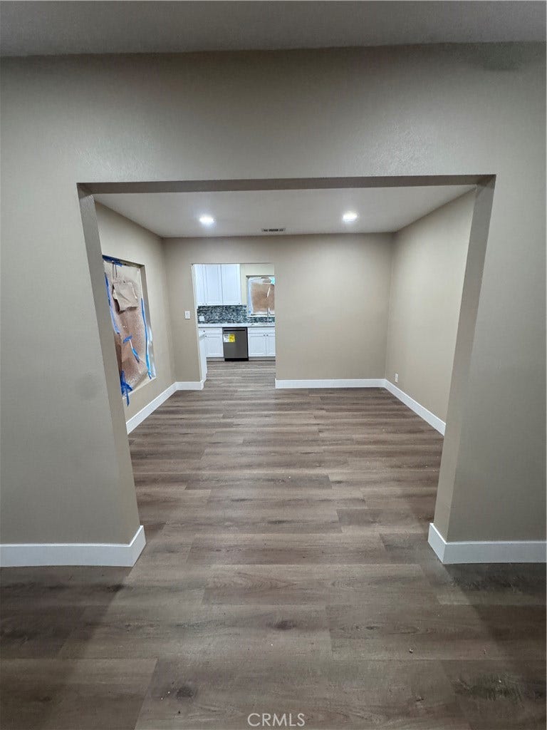 1150 W 64th Street, Los Angeles, CA 90044 1150 W 64th Street, Los Angeles, CA 90044
