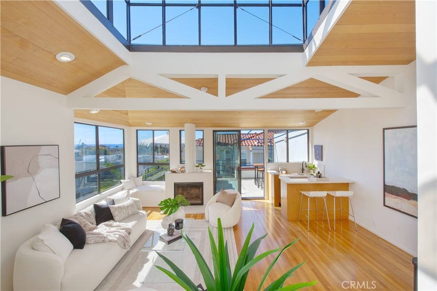 Property photo for 673 4th, Hermosa Beach, CA