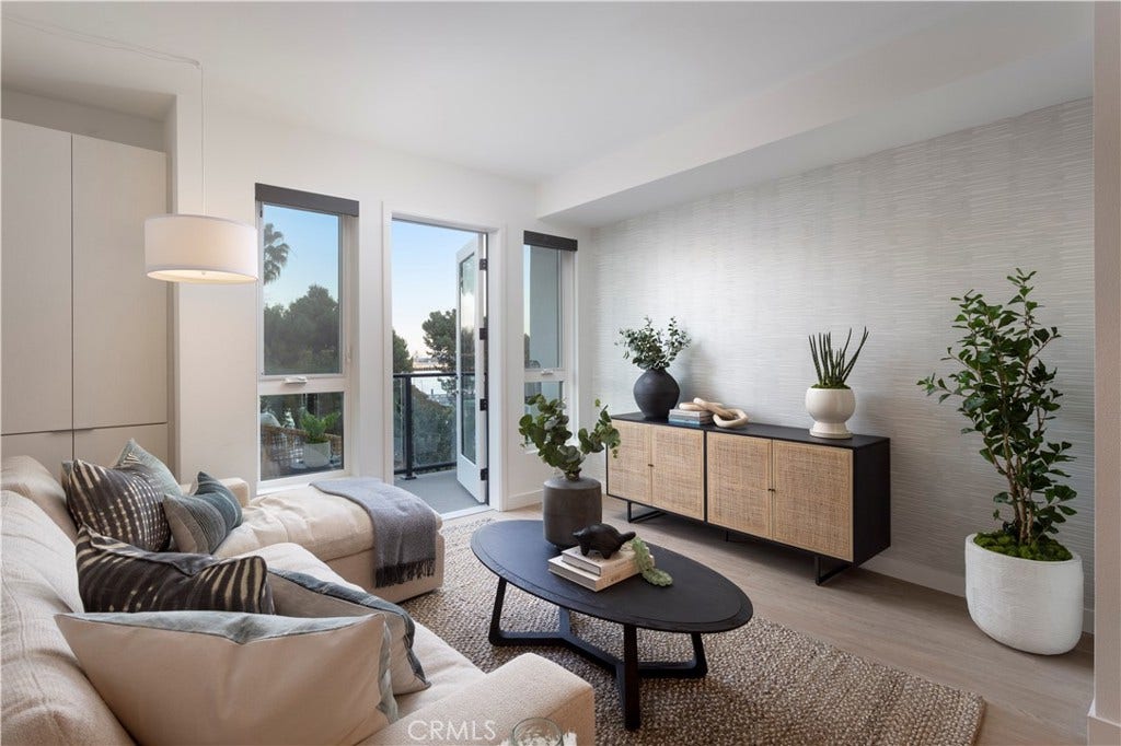511 S Harbor, #709, San Pedro, CA 90731