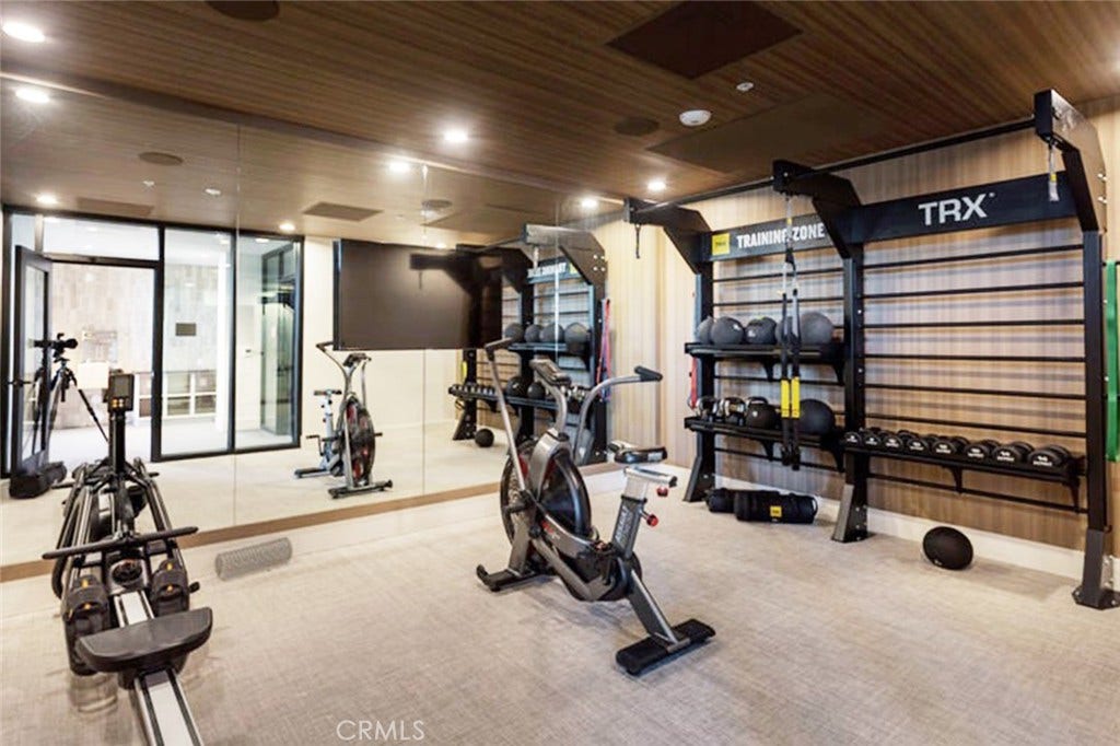 511 S Harbor, #709, San Pedro, CA 90731