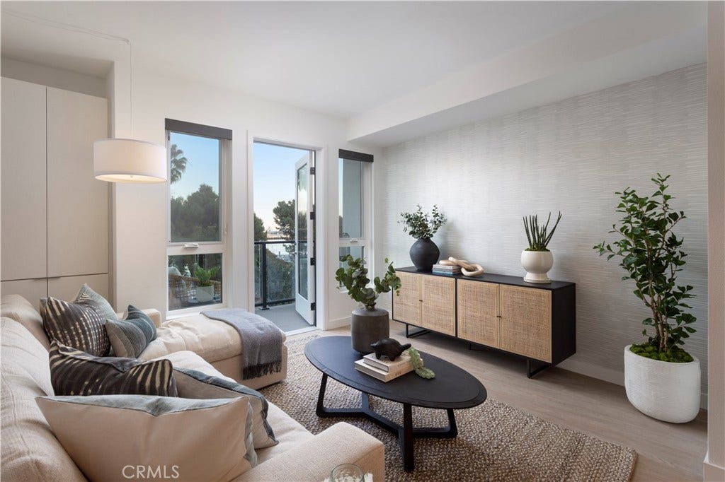 511 S Harbor, #719, San Pedro, CA 90731