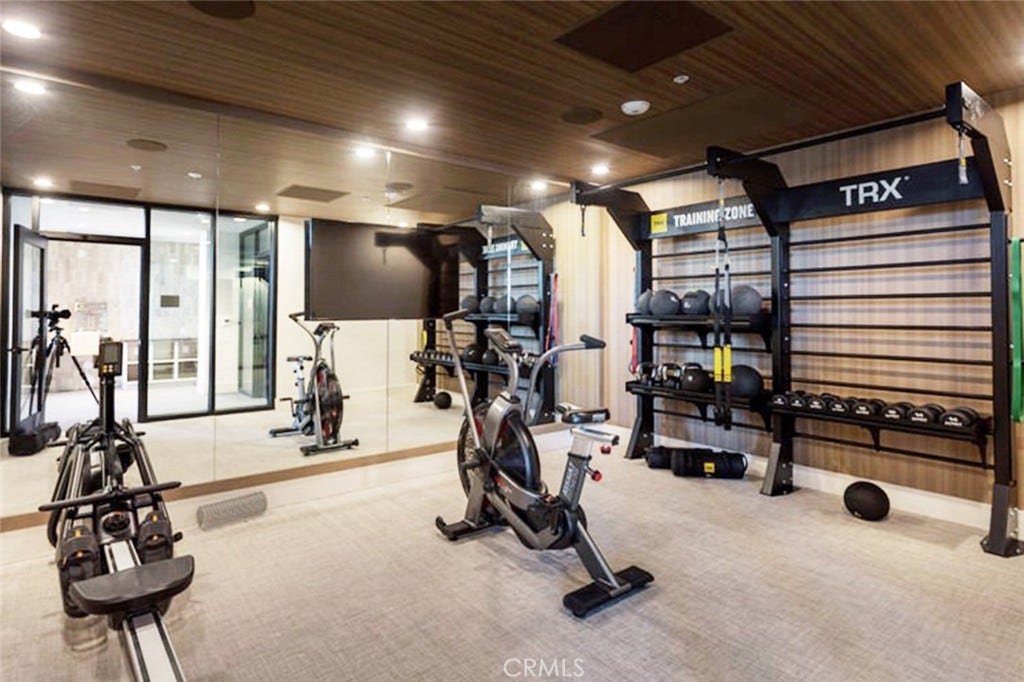 511 S Harbor, #719, San Pedro, CA 90731
