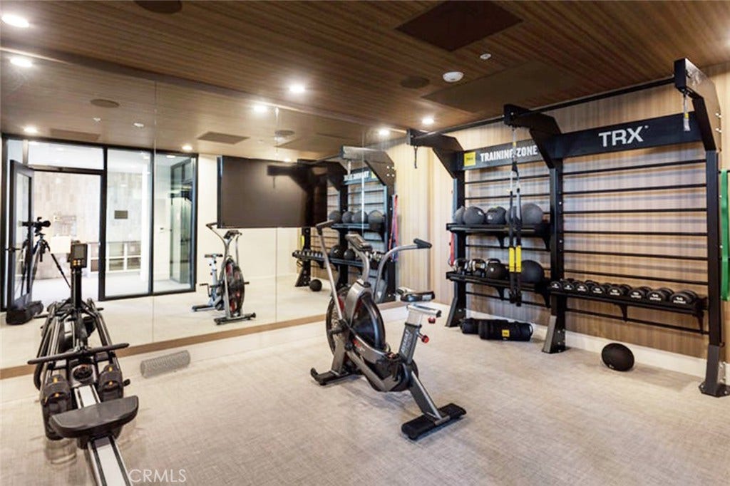 511 S Harbor, #403, San Pedro, CA 90731