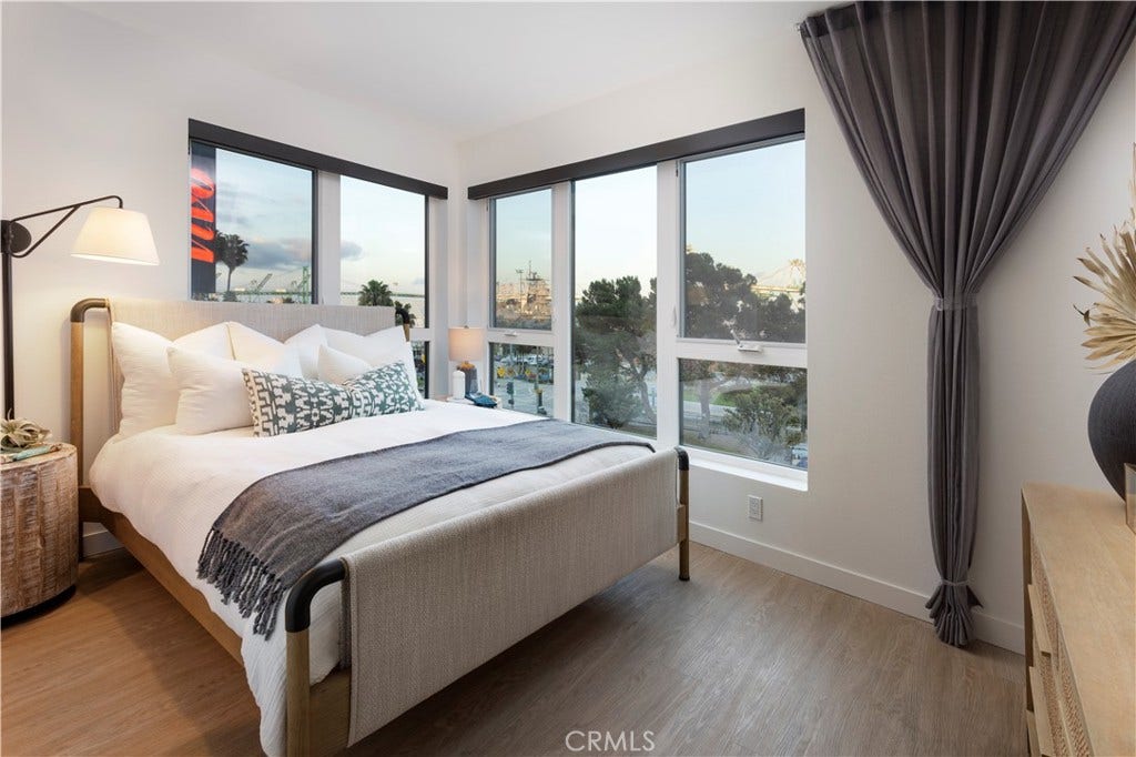 511 S Harbor, #403, San Pedro, CA 90731