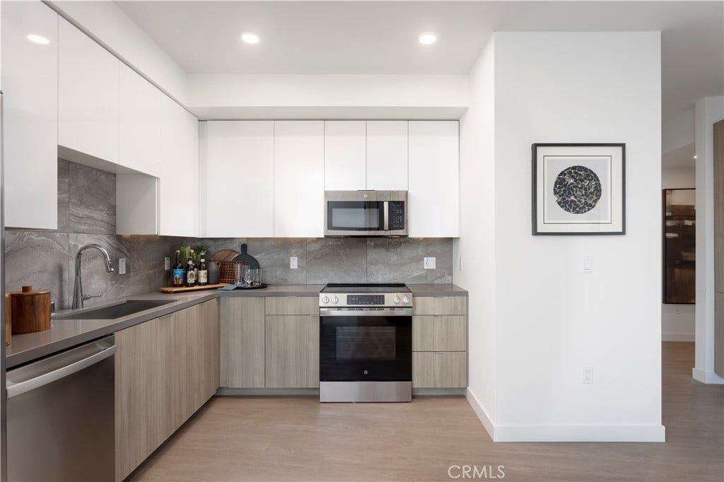 511 S Harbor, #400, San Pedro, CA 90731