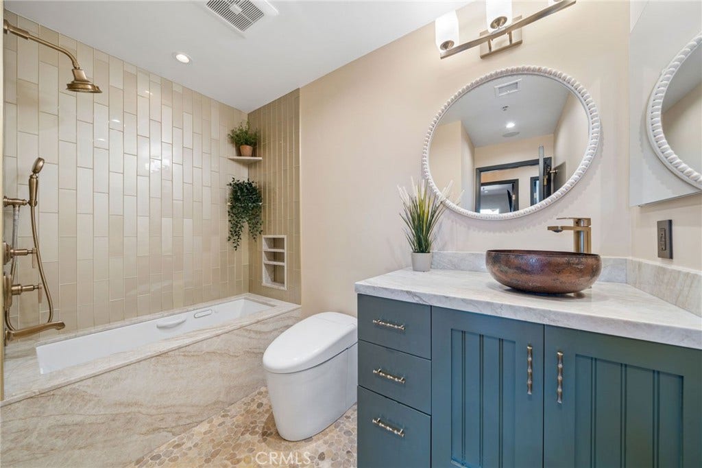 2563 Plaza Del Amo, #404, Torrance, CA 90503 Primary bathroom
