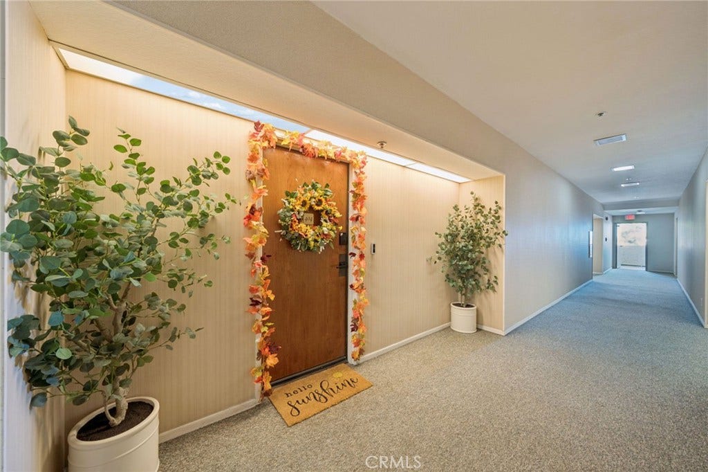 2563 Plaza Del Amo, #404, Torrance, CA 90503 2563 Plaza Del Amo, #404, Torrance, CA 90503