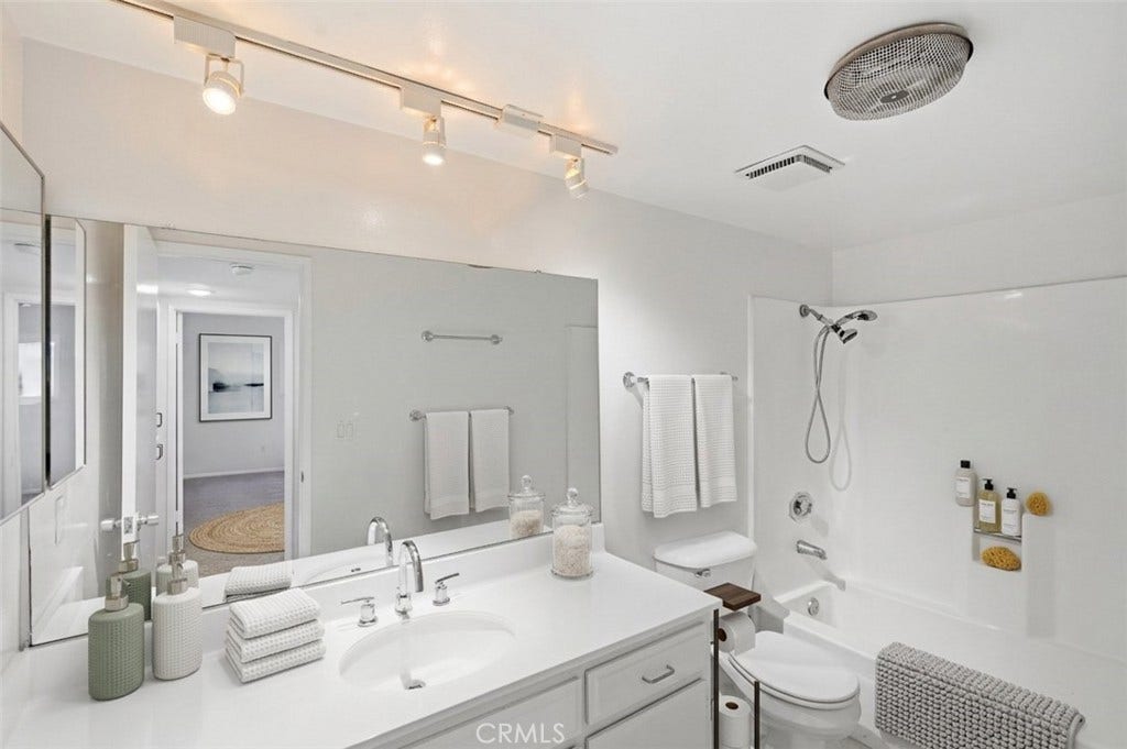 bathroom virtual stage