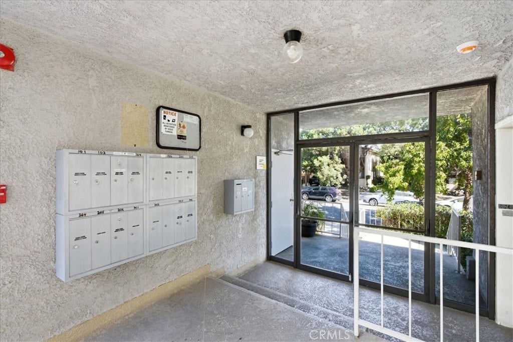 3555 Keystone Avenue, #15, Los Angeles, CA 90034