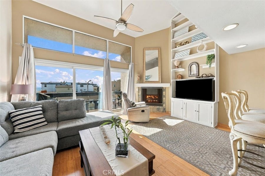 Property photo for 320 Hermosa, Hermosa Beach, CA