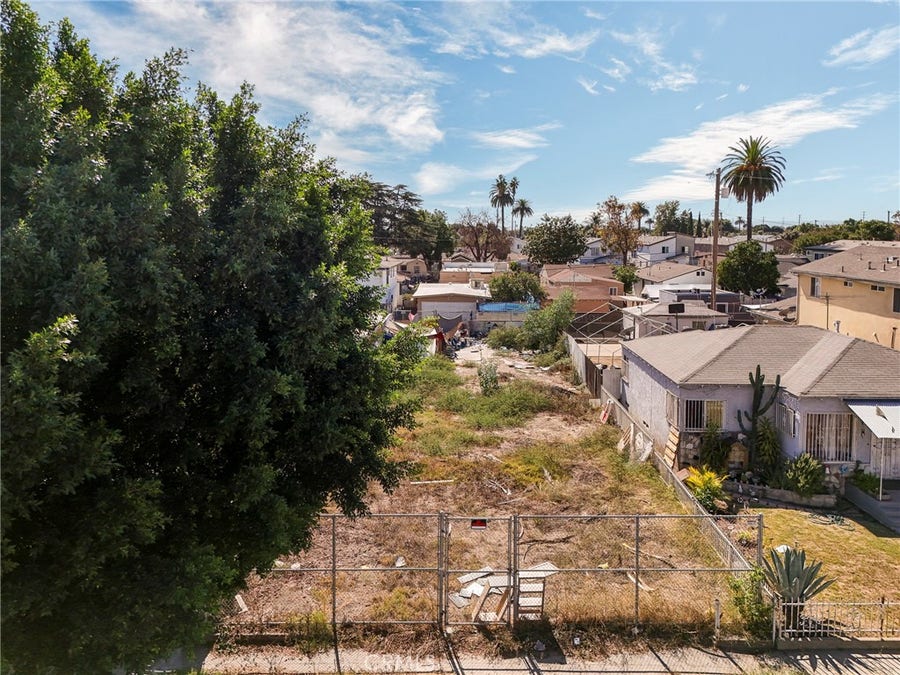 Property photo for 854 E 87th Street, Los Angeles, CA