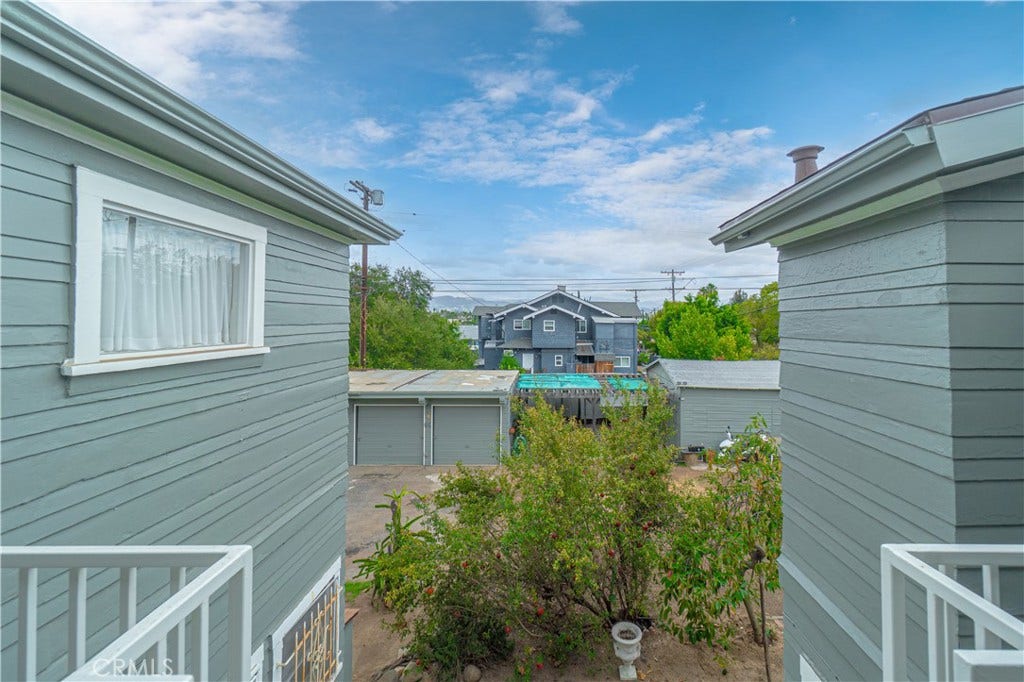 4603 St Charles, #4, Los Angeles, CA 90019 4603 St Charles, #4, Los Angeles, CA 90019