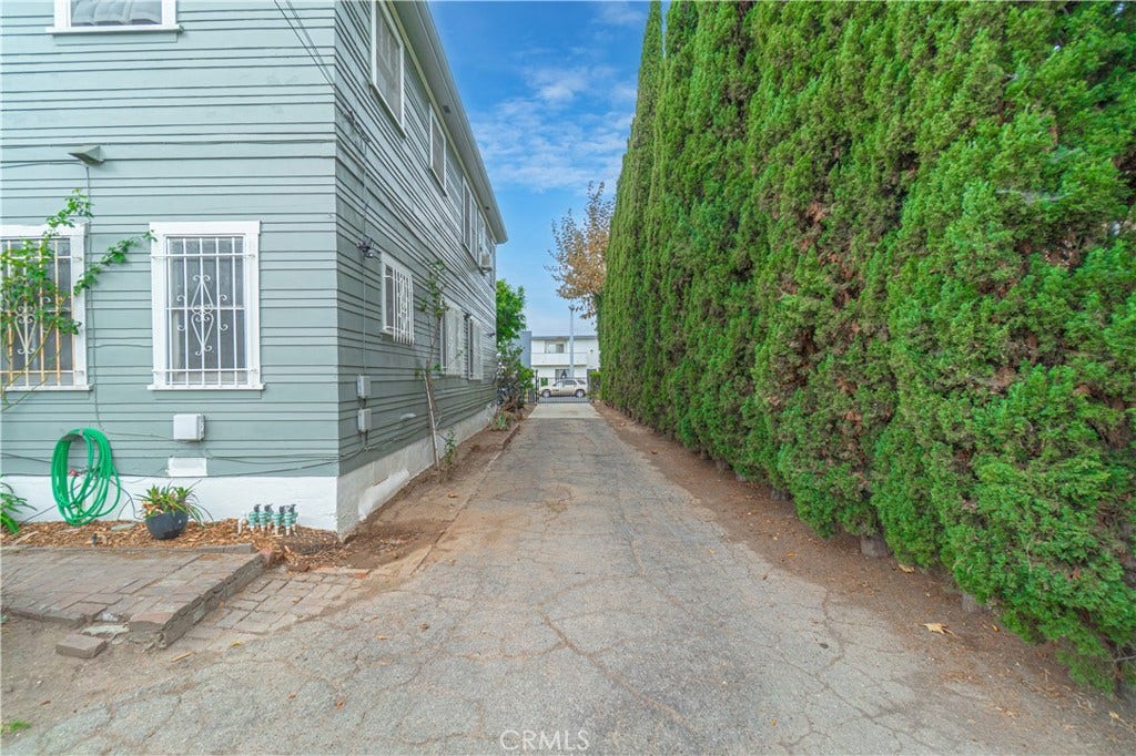 4603 St Charles, #4, Los Angeles, CA 90019 4603 St Charles, #4, Los Angeles, CA 90019