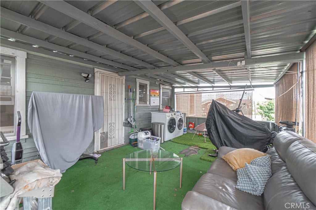 4603 St Charles, #4, Los Angeles, CA 90019 4603 St Charles, #4, Los Angeles, CA 90019