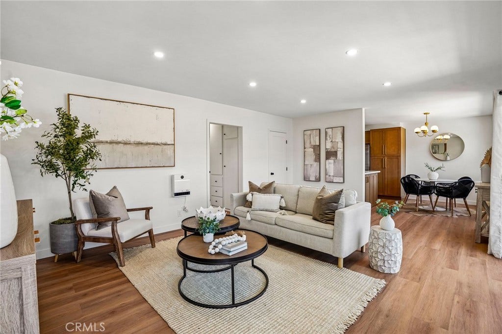 15549 S Budlong Lane, #7, Gardena, CA 90247 15549 S Budlong Lane, #7, Gardena, CA 90247